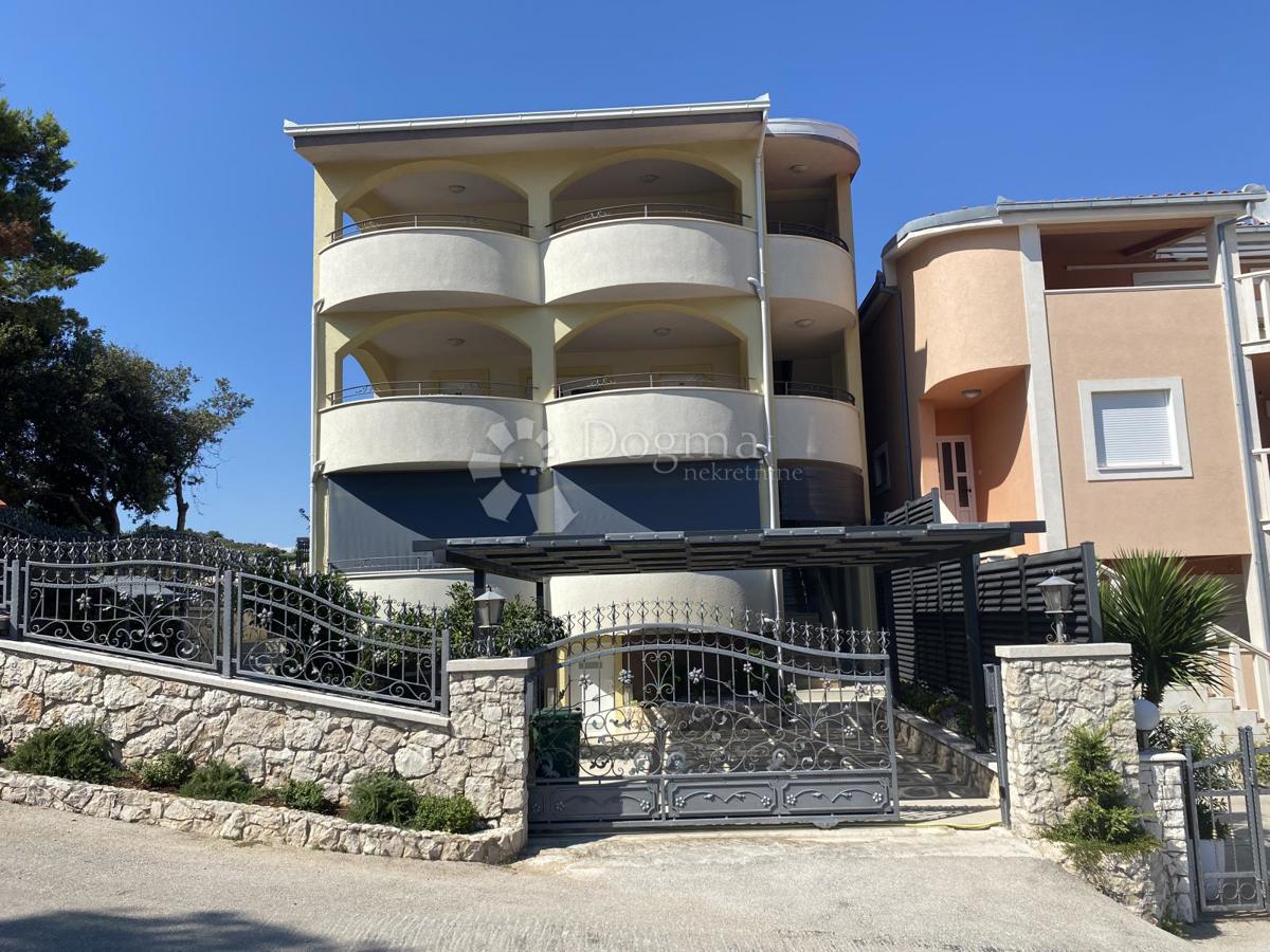 Casa Ražanj, Rogoznica, 650m2