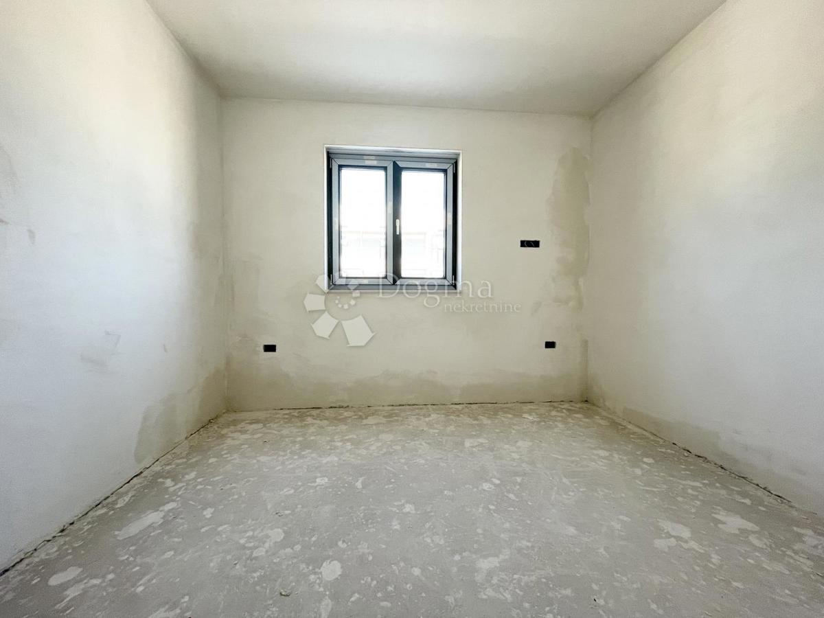 Appartamento con vista mare, nuova costruzione, Umago