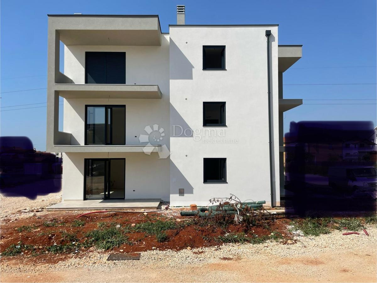 Appartamento con vista mare, nuova costruzione, Umago