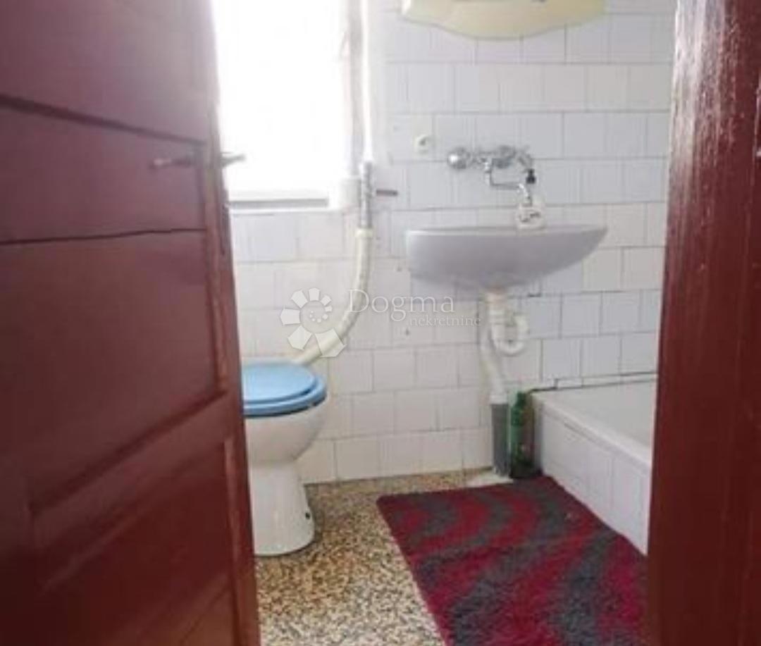 Casa Divjake, Skrad, 80m2