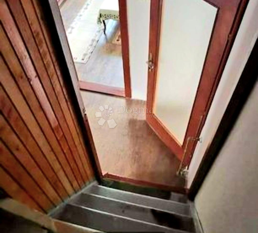 Casa Divjake, Skrad, 80m2