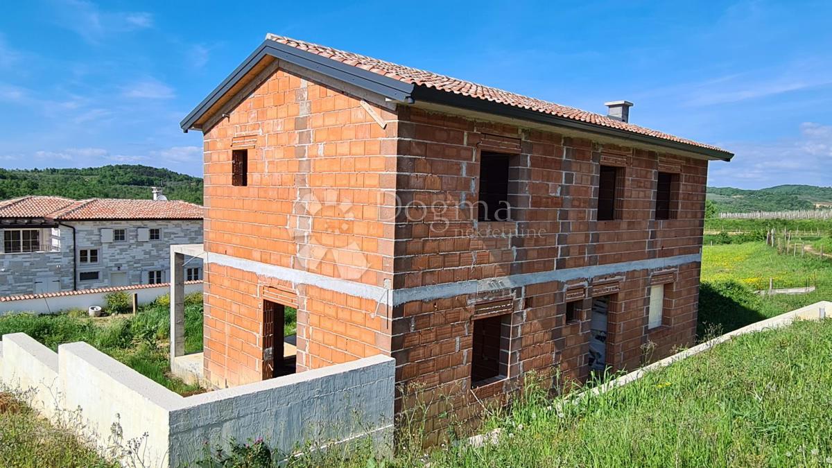Momjan, godetevi l'idillio istriano alla fine del villaggio