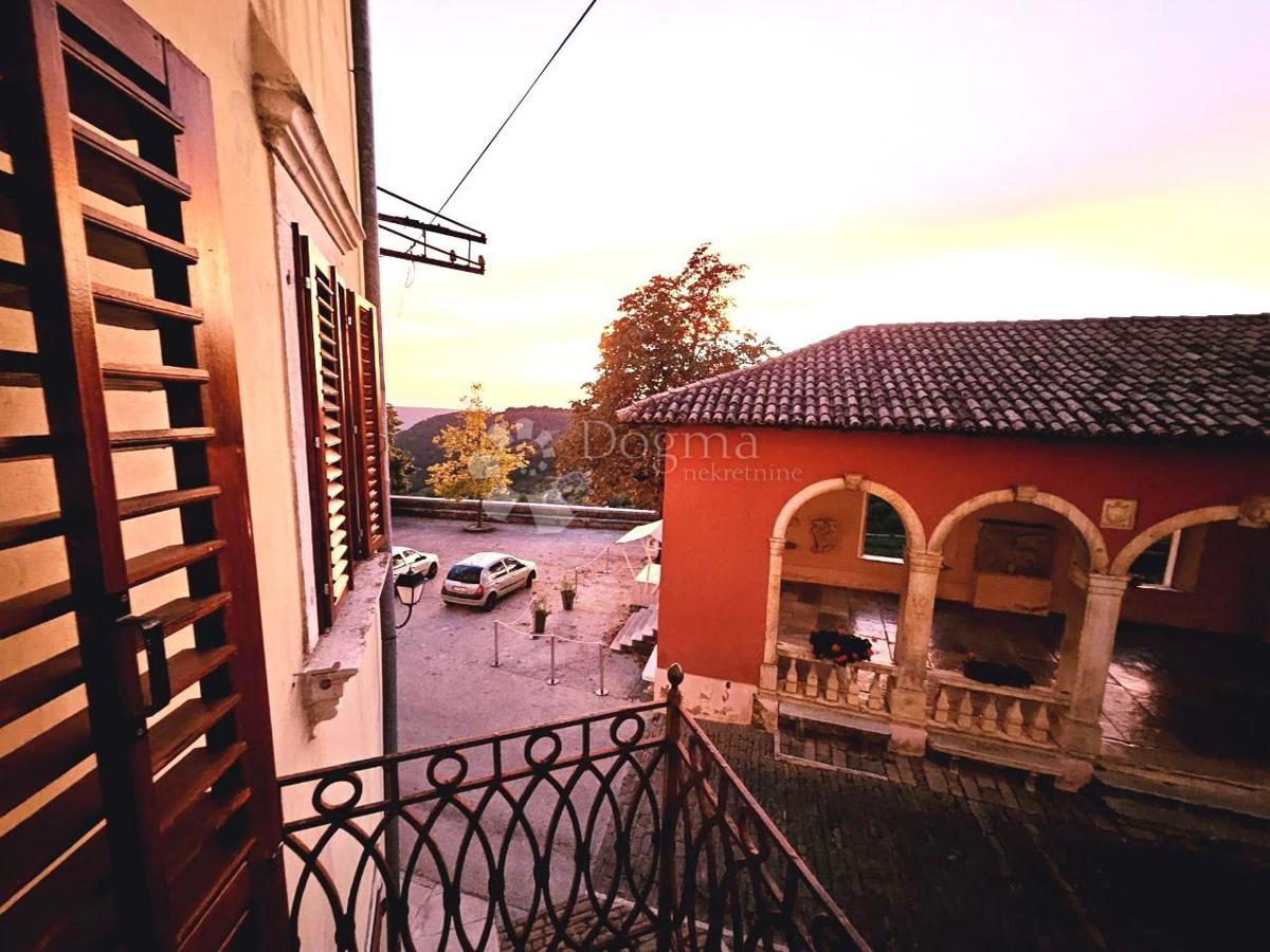 Casa Oprtalj, 125m2