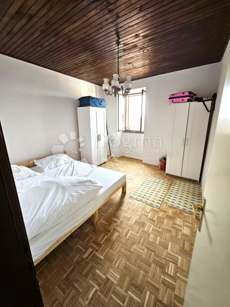 Casa Oprtalj, 125m2