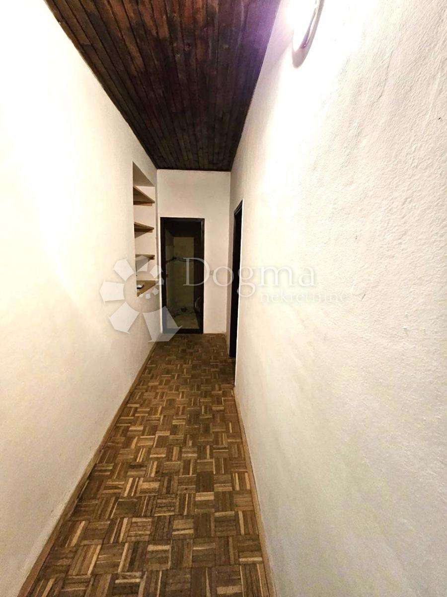 Casa Oprtalj, 125m2