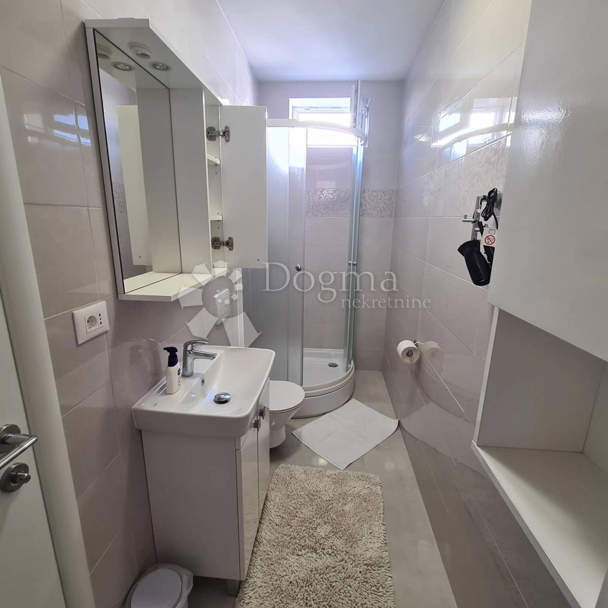 Casa Dramalj, Crikvenica, 300m2