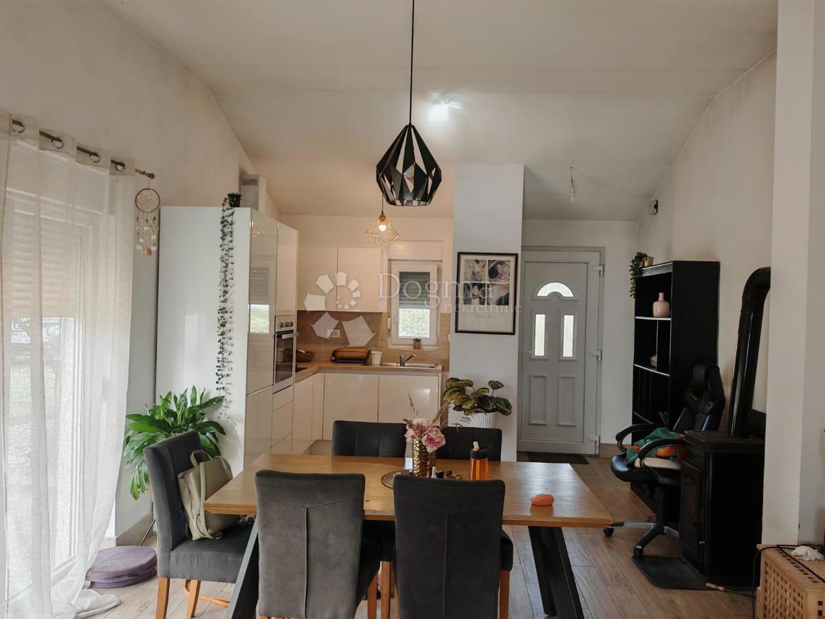 Casa Briševo, Poličnik, 91m2