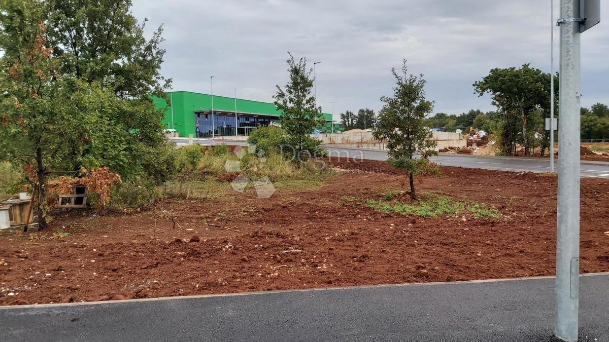 Terreno Poreč, 2.420m2
