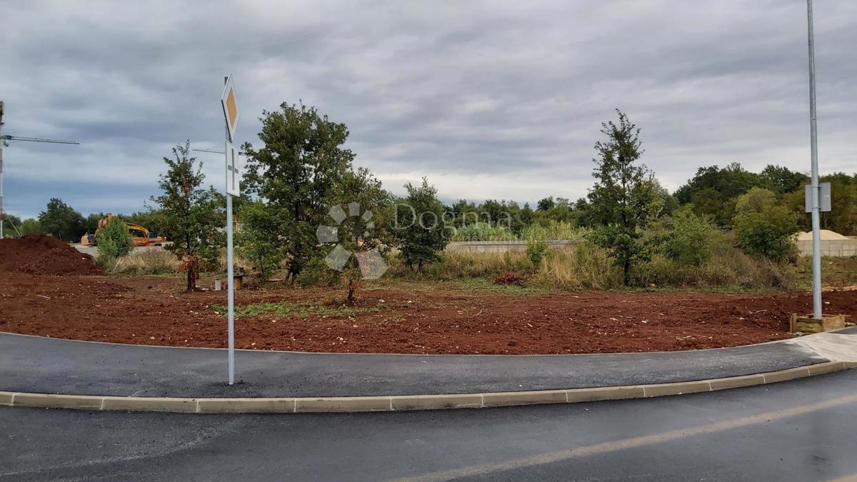 Terreno Poreč, 2.420m2