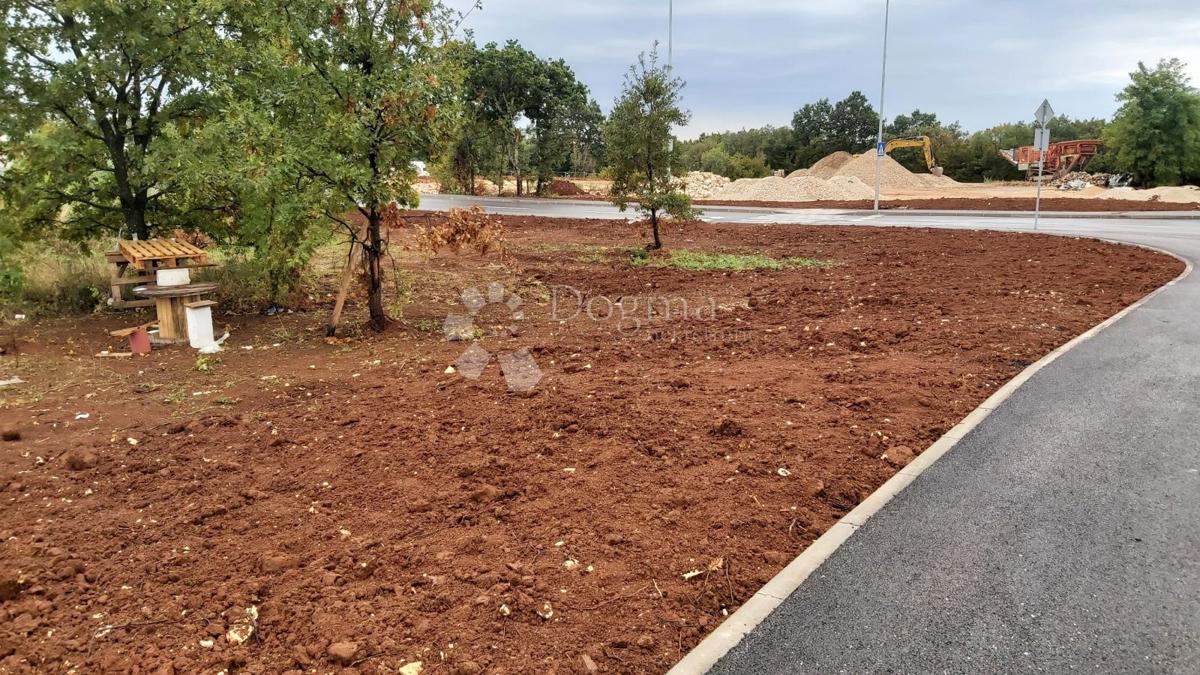 Terreno Poreč, 2.420m2