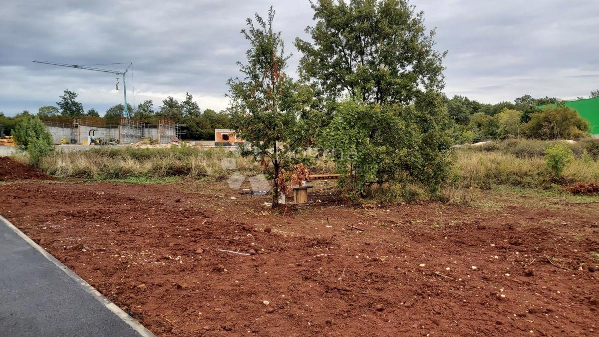Terreno Poreč, 2.420m2