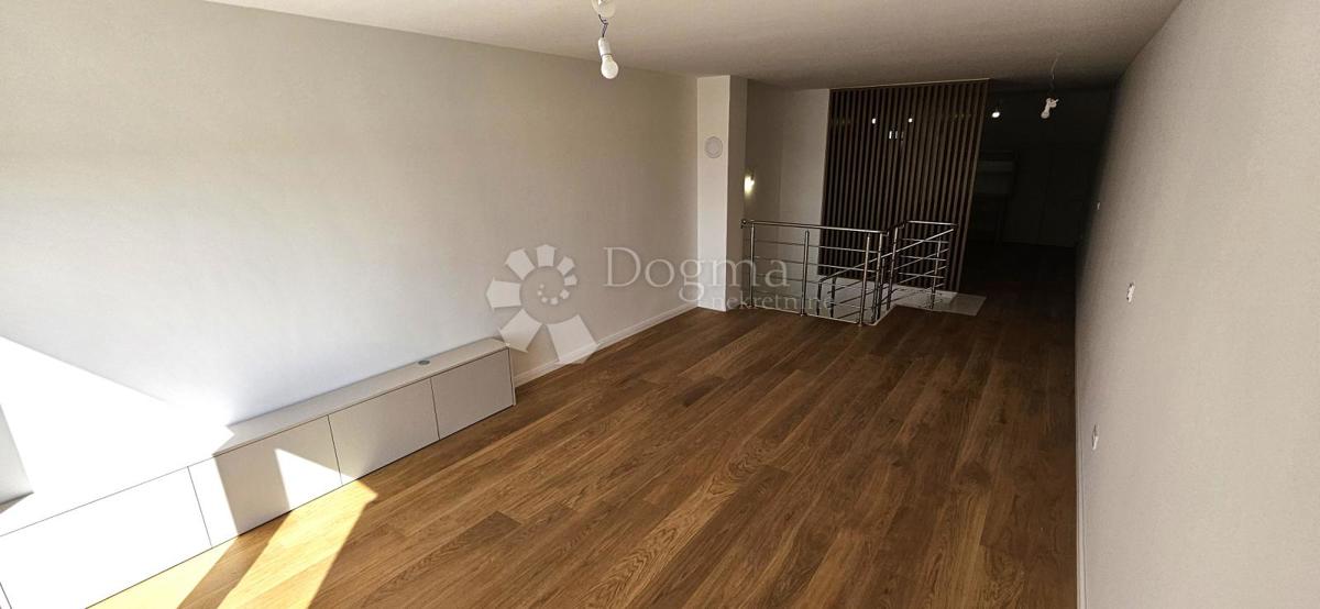 Appartamento Povljana, 84m2