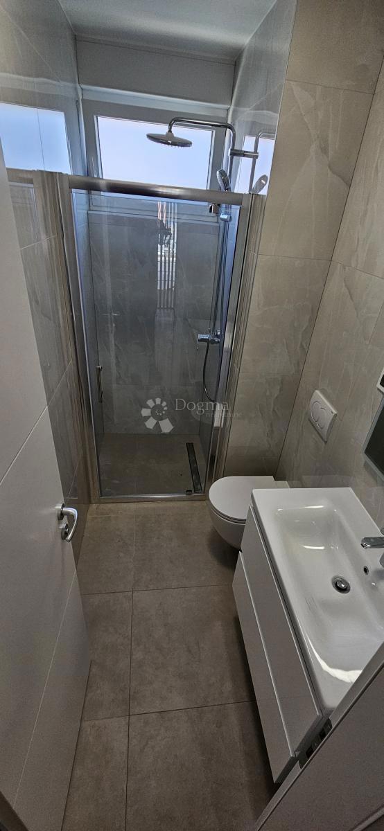 Appartamento Povljana, 84m2