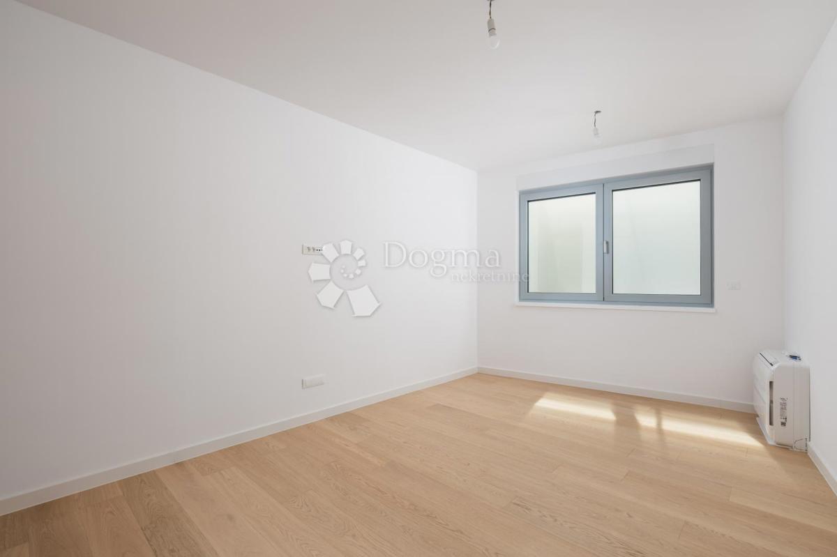 Allogio Opatija - Centar, Opatija, 103,34m2