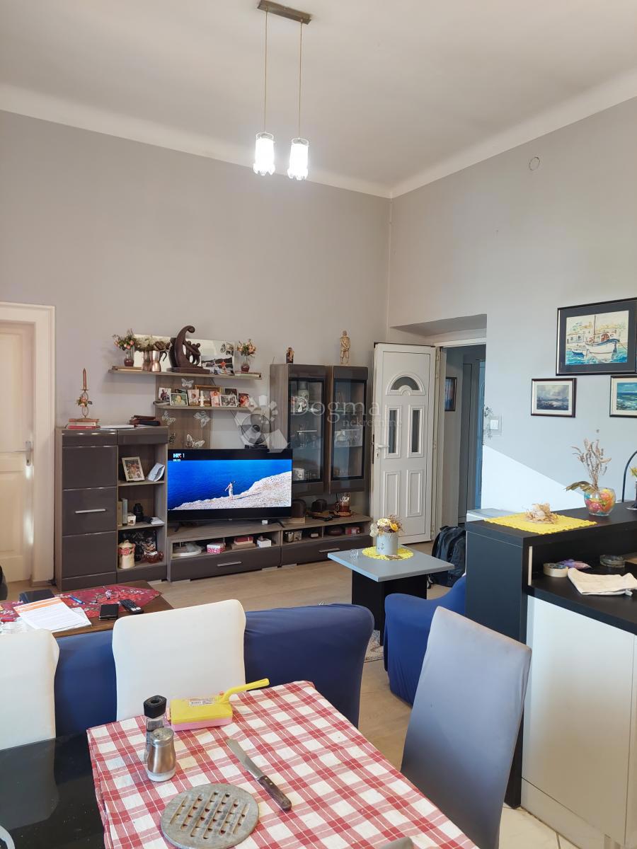 Allogio Grad, Šibenik, 101,50m2