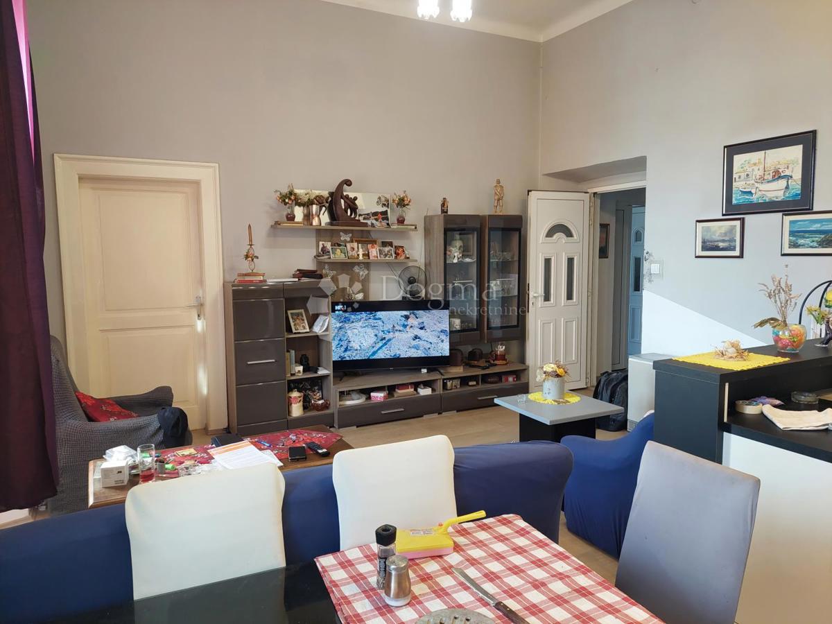 Allogio Grad, Šibenik, 101,50m2