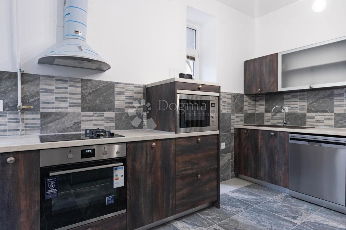 Allogio Centar, Rijeka, 107m2