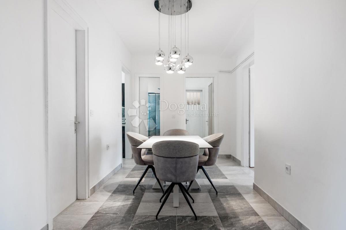 Allogio Centar, Rijeka, 107m2