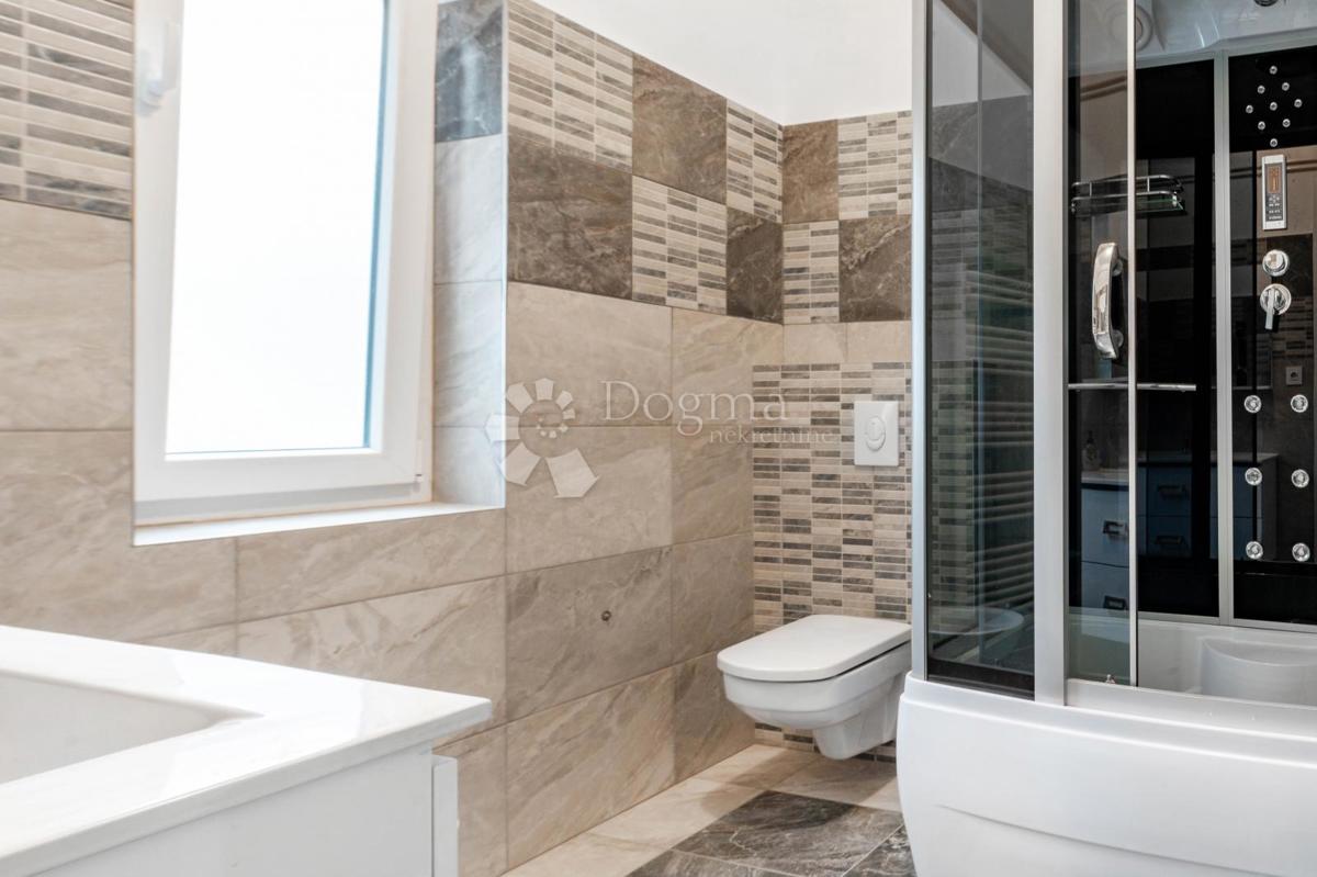 Allogio Centar, Rijeka, 107m2