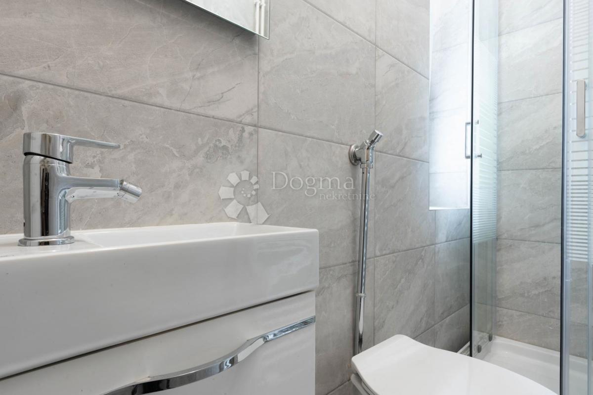 Allogio Centar, Rijeka, 107m2