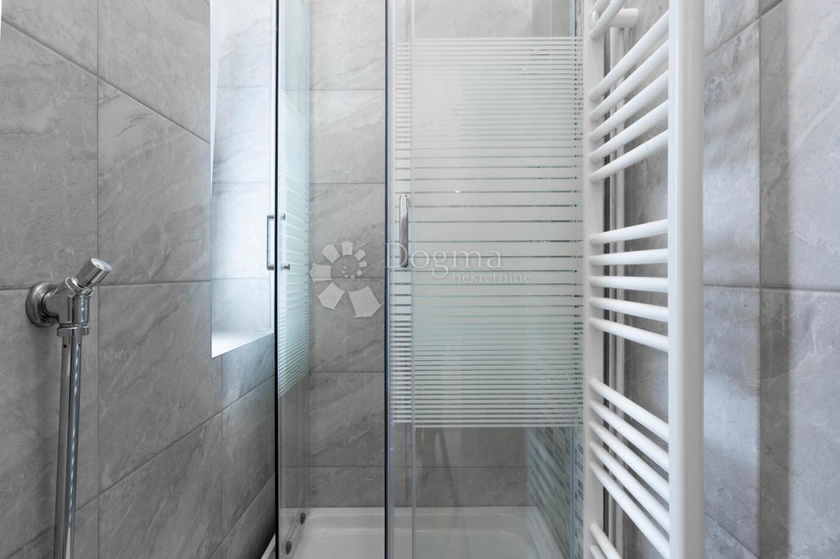 Allogio Centar, Rijeka, 107m2