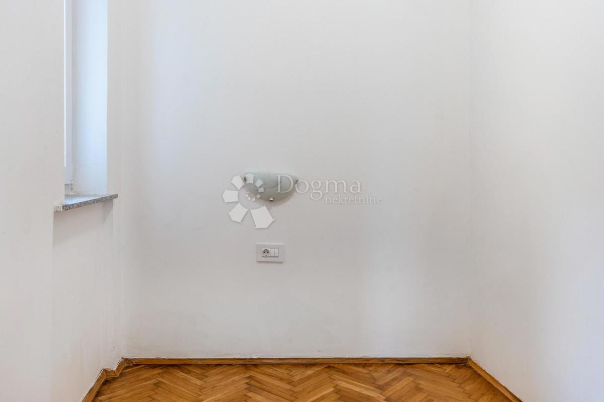 Allogio Centar, Rijeka, 107m2