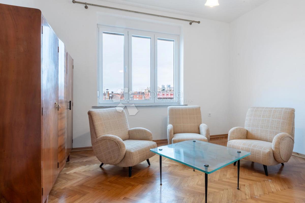 Allogio Centar, Rijeka, 107m2