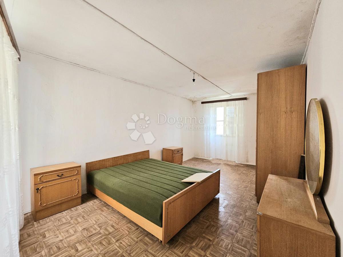 OCCASIONE! Ampia proprietà (240 m2) da ristrutturare