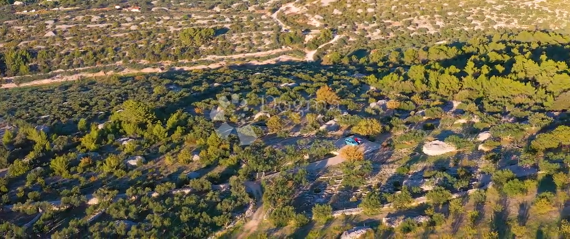 Terreno Supetar, 14.049m2