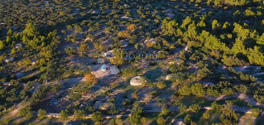 Terreno Supetar, 14.049m2