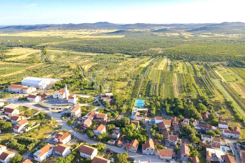 Terreno Čista Mala, Vodice, 1.970m2