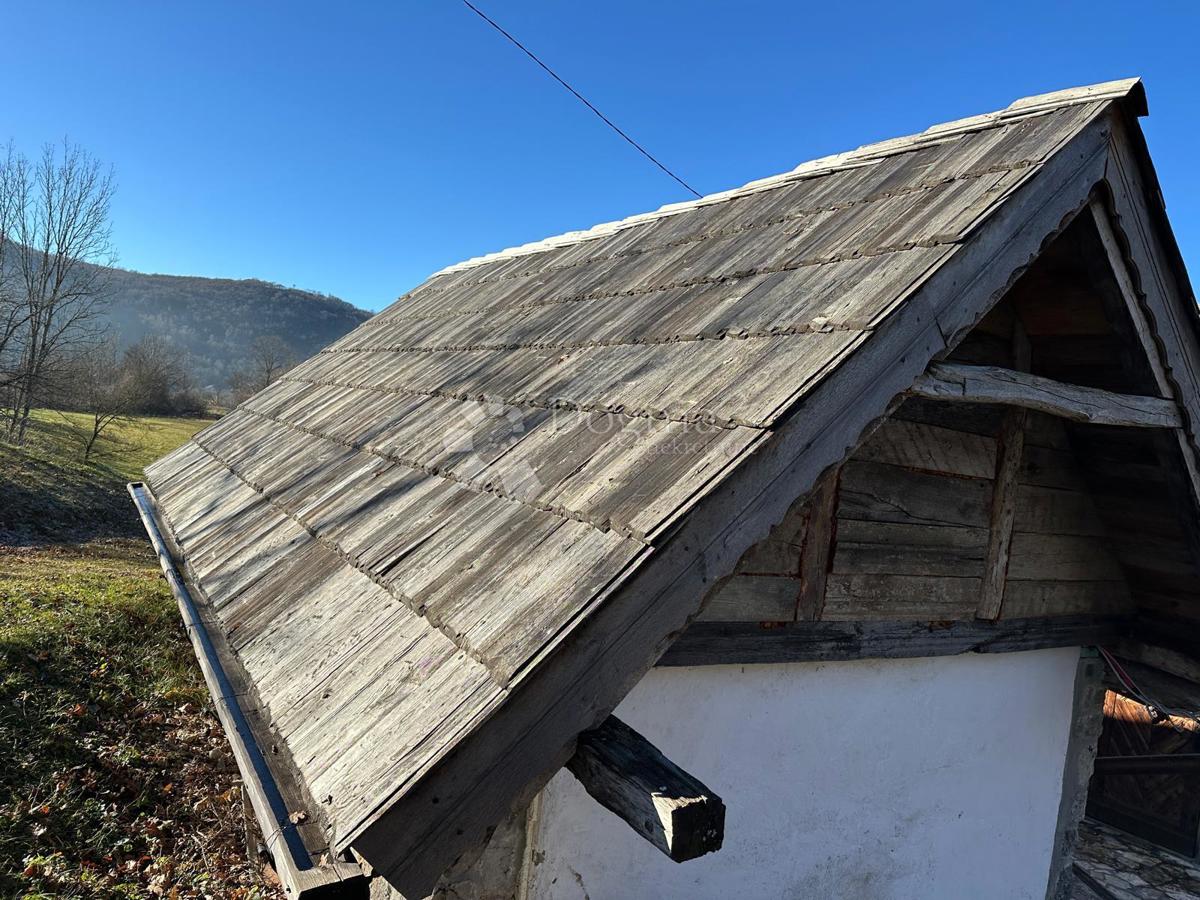 Casa Udbina, 1.000m2