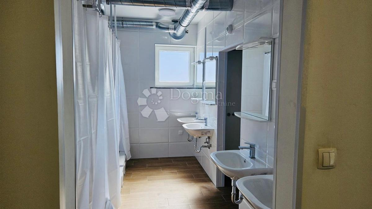Casa Soblinec, Sesvete, 300m2