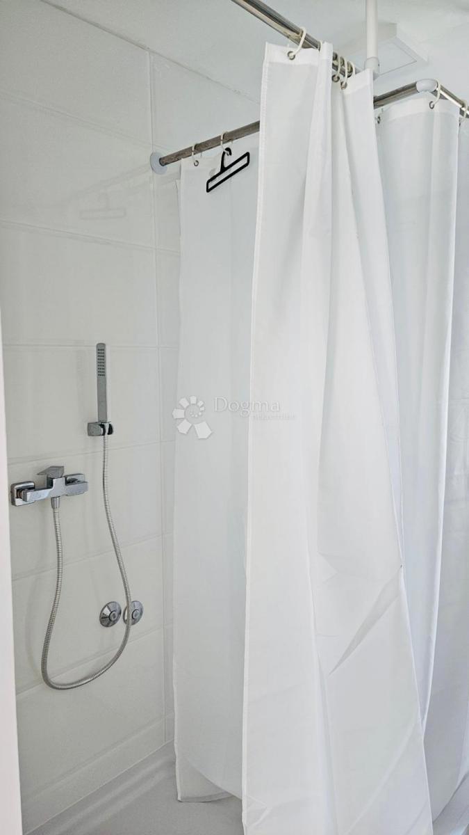 Casa Soblinec, Sesvete, 300m2