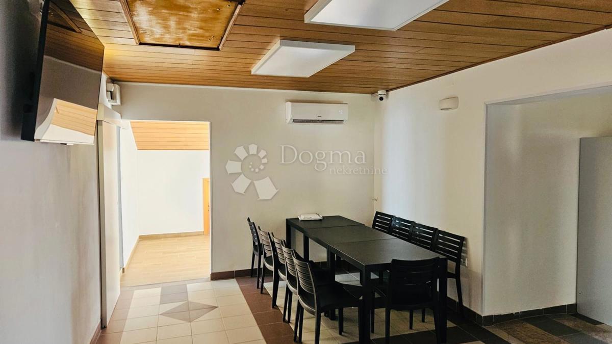 Casa Soblinec, Sesvete, 300m2