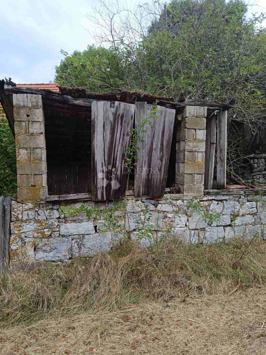 Terreno agricolo Doljani, Donji Lapac, 165.000m2