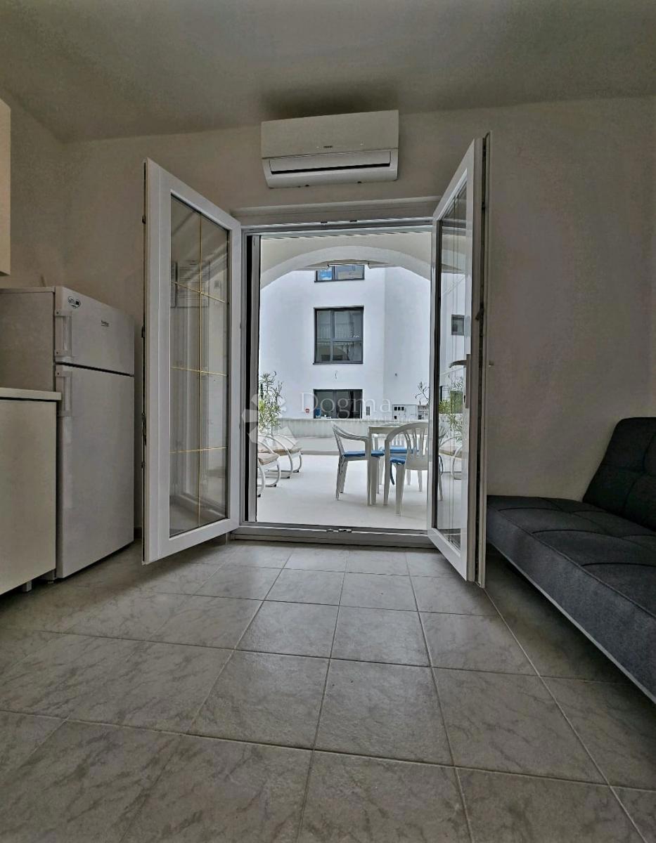 Privlaka: Appartamento soleggiato a 50m dal mare, 31m²