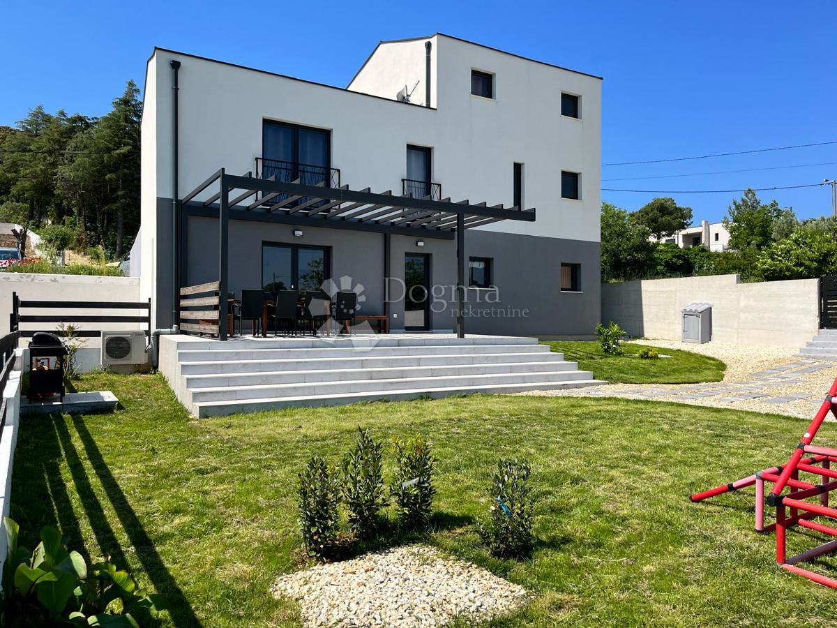Casa Pješčana Uvala, Medulin, 180m2