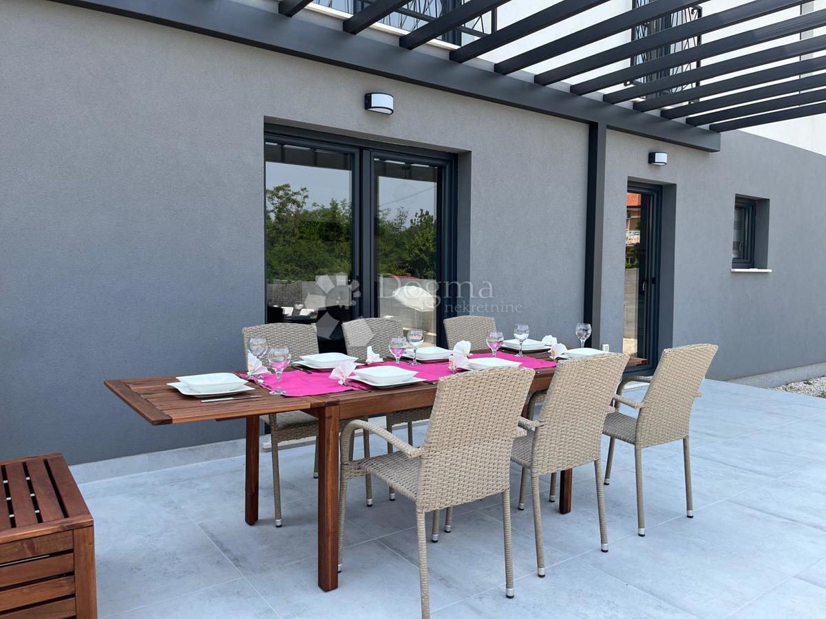 Casa Pješčana Uvala, Medulin, 180m2