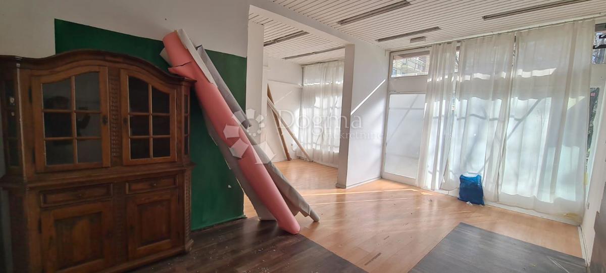 Locale commerciale Donja Dubrava, 46m2
