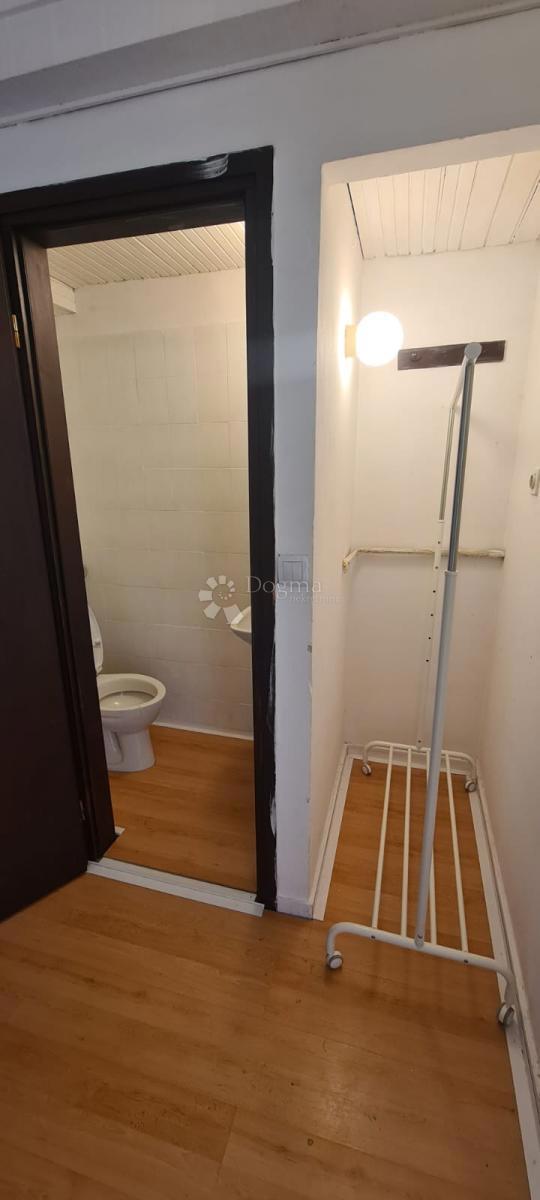 Locale commerciale Donja Dubrava, 46m2
