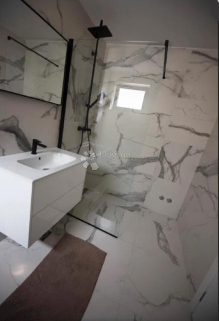 Allogio Crikvenica, 112m2