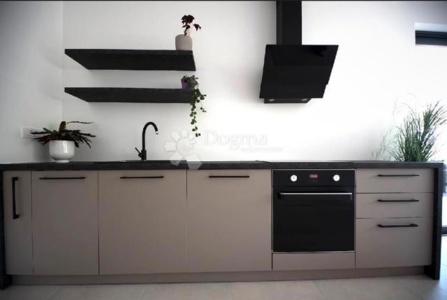 Allogio Crikvenica, 112m2