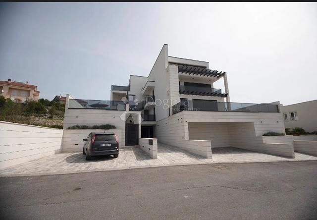 Allogio Crikvenica, 112m2