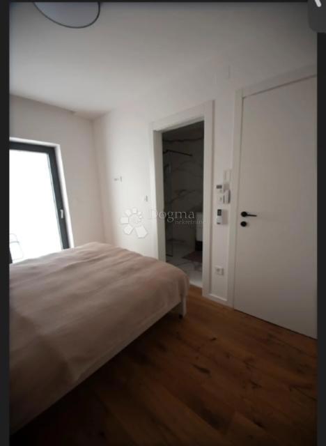 Allogio Crikvenica, 112m2