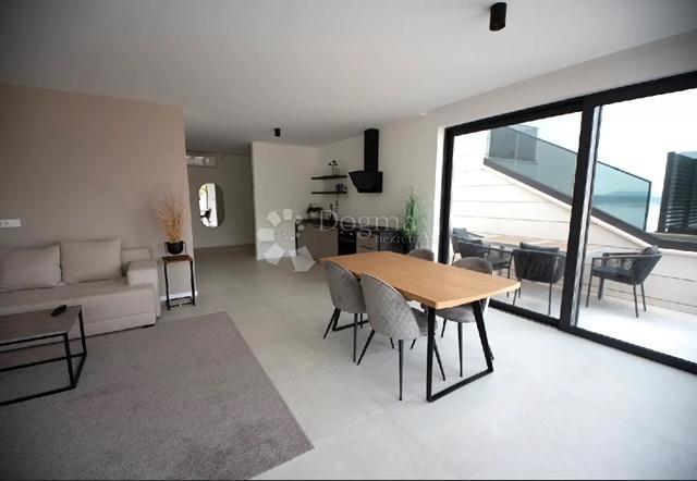 Allogio Crikvenica, 112m2