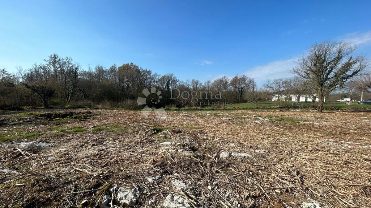 TERRENO EDIFICABILE ATTRAENTE - zona Parenzo