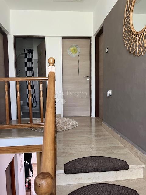 Casa Grižane-Belgrad, Vinodolska Općina, 154m2