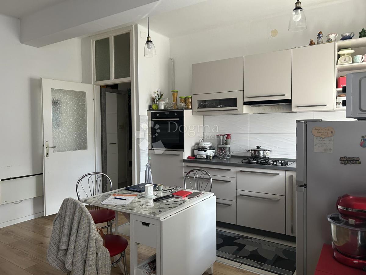 Allogio Pećine, Rijeka, 45,60m2