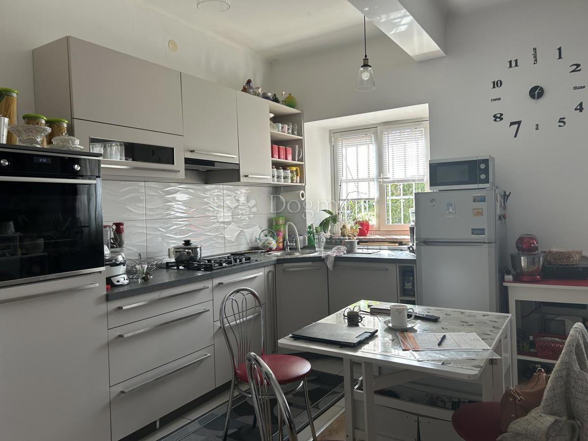 Allogio Pećine, Rijeka, 45,60m2